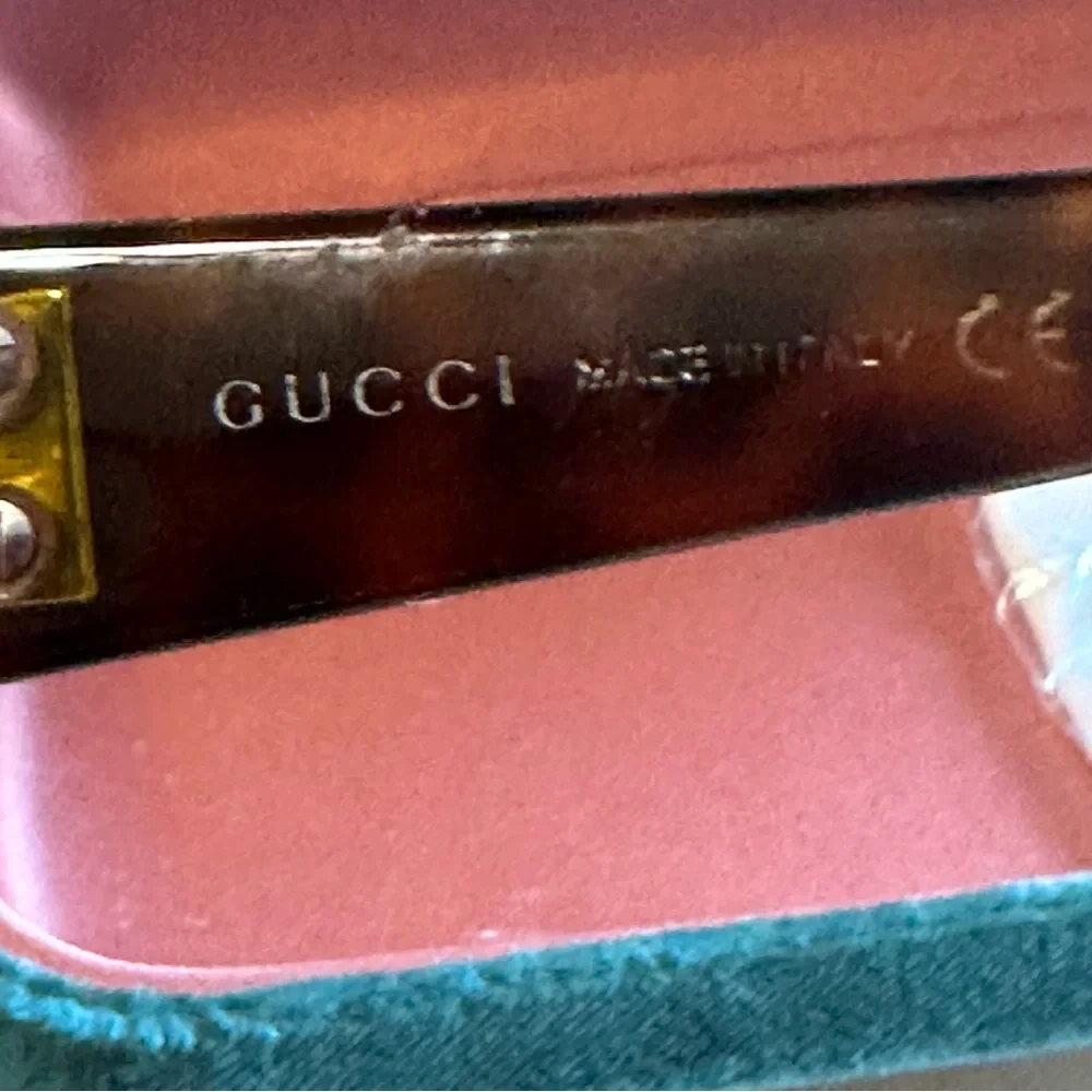 Gucci Women's Elegant Brown Glasses